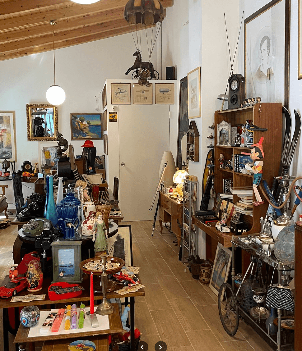 RETRON store interior